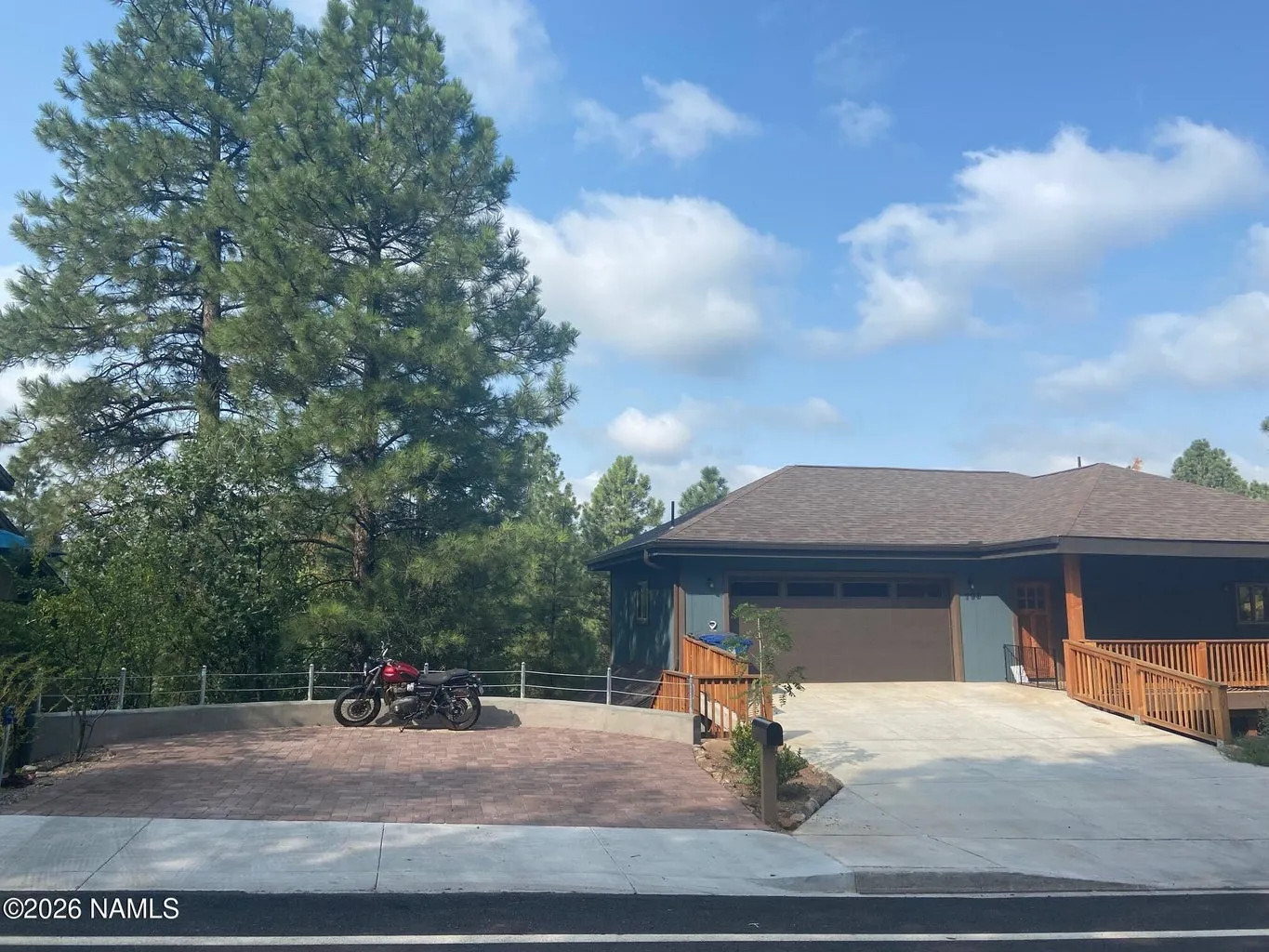 795 E Ponderosa Parkway